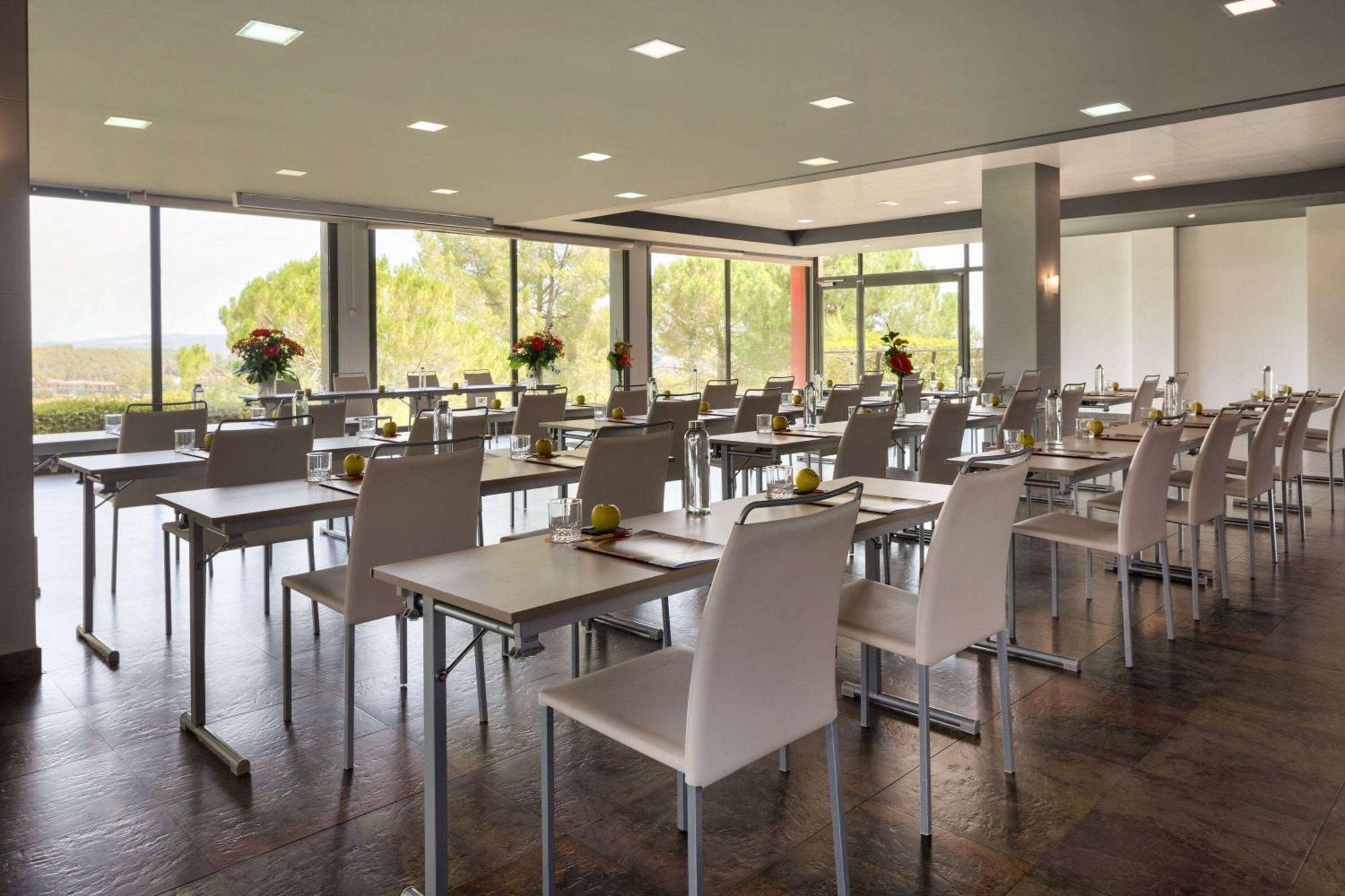 Dolce By Wyndham Barcelona Resort Sant Esteve Sesrovires Exterior foto